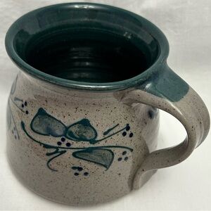 Great Bay Pottery Handmade Mug Stoneware Green Ivy 3.75"H 13.5 Dia. Never used